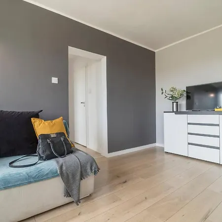 Legnicka Close To The Center Of By Rent Like